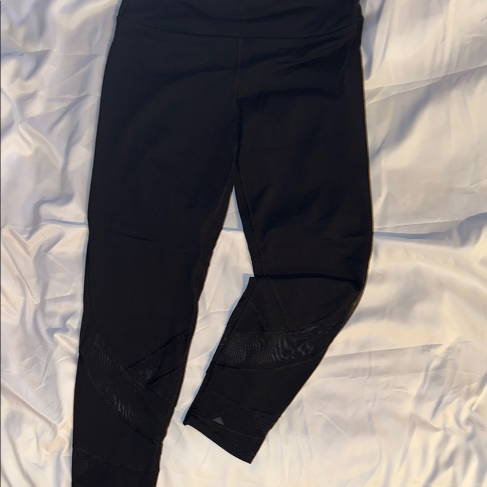 Victoria's Secret Black Leggings Form-Fitting Stretch